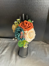 Load image into Gallery viewer, Prissy Wrist Corsages
