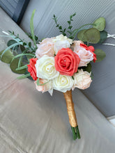 Load image into Gallery viewer, Traditional Bouquet
